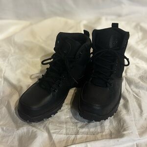 Black Lace-Up Boots.wf920